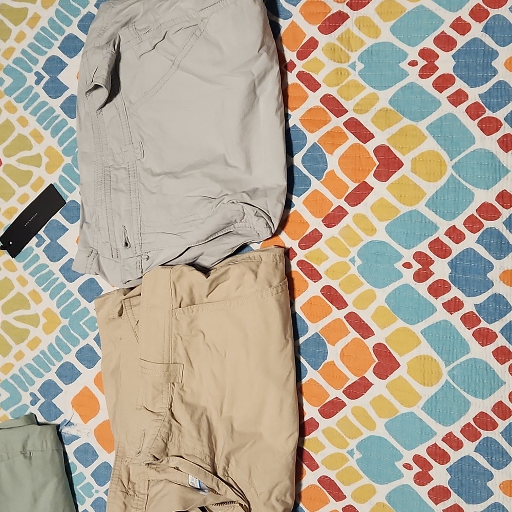 NWOT Columbia Sportswear shorts. KHAKI/LT GREY. 36. 6in inseam and 8in inseam.